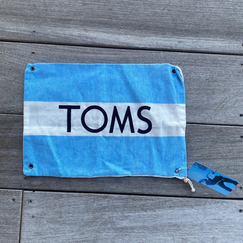 Toms shoe dust bag flag